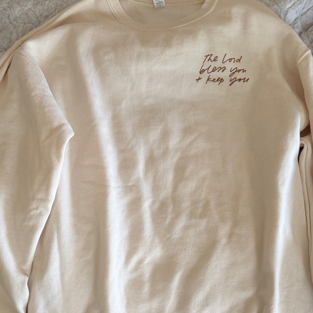 Cream Sweatshirt with Inspirational Text